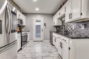 5317 Joshua Ct, Sansom Park, TX 76114 - Photo 2