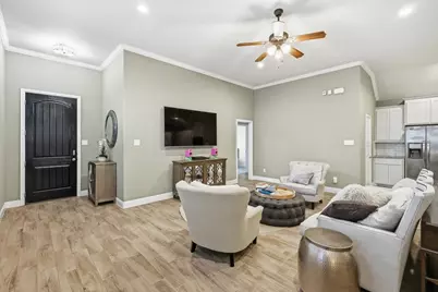 904 10th Street, Argyle, TX 76226 - Photo 4