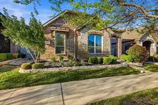 904 10th St, Argyle, TX 76226 - Photo 2