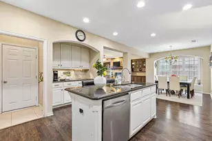 934 Dunleer Dr, Allen, TX 75013 - Photo 10