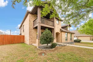 714 Green Leaf Dr, Midlothian, TX 76065 - Photo 2
