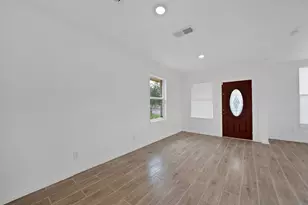 1107 S Waverly Dr, Dallas, TX 75208 - Photo 12