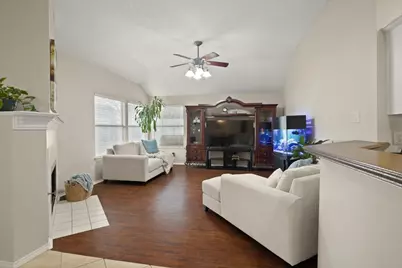 6408 St Leonard Drive, Arlington, TX 76001 - Photo 16