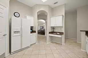 6408 St Leonard Dr, Arlington, TX 76001 - Photo 12