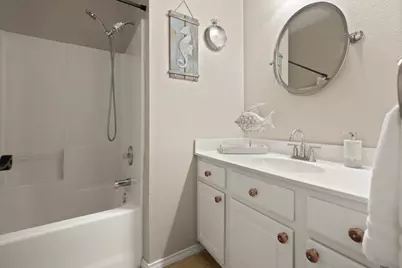 6408 St Leonard Drive, Arlington, TX 76001 - Photo 26