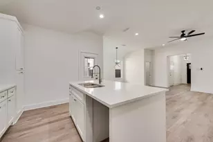 2247 Garden Dr, Dallas, TX 75215 - Photo 8