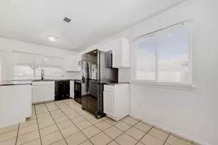 6345 Dorchester Trail, North Richland Hills, TX 76182 - Photo 16