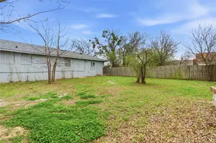 1102 E Washington St, Stephenville, TX 76401 - Photo 22