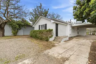 1102 E Washington St, Stephenville, TX 76401 - Photo 2