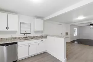 1102 E Washington St, Stephenville, TX 76401 - Photo 12