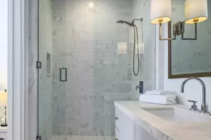 2430 Victory Park Ln, Dallas, TX 75219 - Photo 28