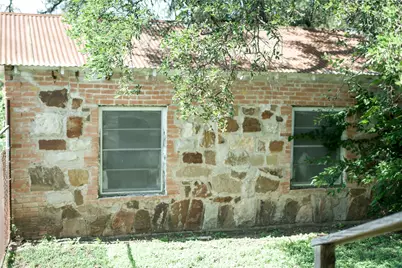 403 S Live Oak Street, San Saba, TX 76877 - Photo 6