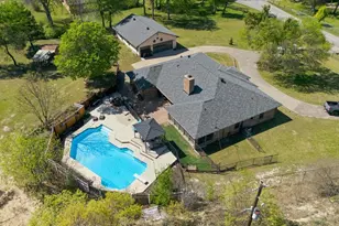 1508 Canyon Creek Dr W, Azle, TX 76020 - Photo 2