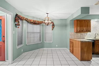 2007 Harwell Street, Grapevine, TX 76051 - Photo 6