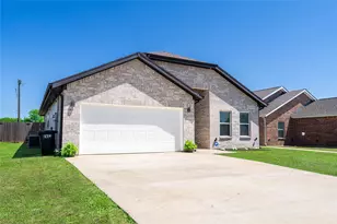 224 Marianne Cir, Sulphur Springs, TX 75482 - Photo 2