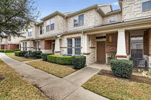 2727 Denali Park Dr, Grand Prairie, TX 75050 - Photo 2