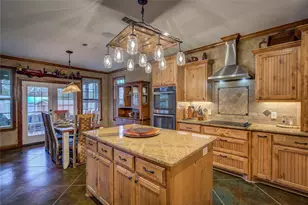 811 Rs County Road 4250, Point, TX 75472 - Photo 20