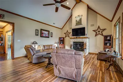 811 Rs County Road 4250, Point, TX 75472 - Photo 10