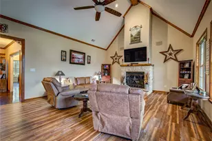 811 Rs County Road 4250, Point, TX 75472 - Photo 10
