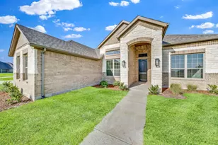 8335 Magnolia Ct, Greenville, TX 75402 - Photo 1