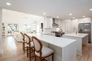 5820 Royal Crest Dr, Dallas, TX 75230 - Photo 12