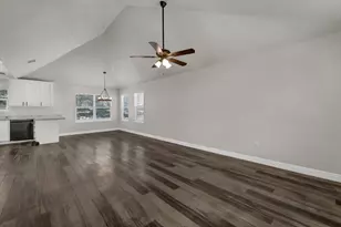 1830 Hitching Post Rd, Granbury, TX 76049 - Photo 4