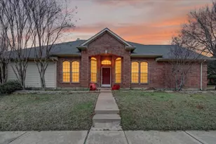2501 Blossom Trail, Mansfield, TX 76063 - Photo 1