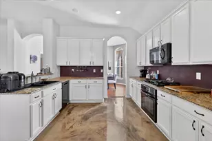 2501 Blossom Trail, Mansfield, TX 76063 - Photo 12