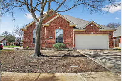2501 Blossom Trail, Mansfield, TX 76063 - Photo 2