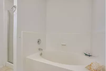 625 Creekview Drive, Burleson, TX 76028 - Photo 34