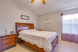 625 Creekview Dr, Burleson, TX 76028 - Photo 30