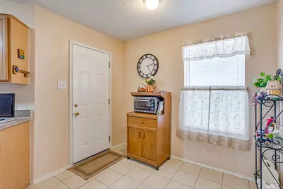 625 Creekview Drive, Burleson, TX 76028 - Photo 24