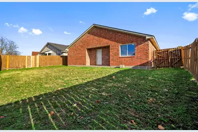 1716 Manor Garden, Greenville, TX 75401 - Photo 16
