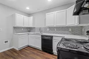 1716 Manor Garden, Greenville, TX 75401 - Photo 4