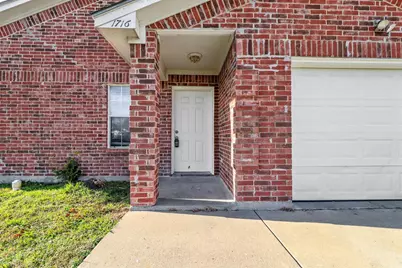 1716 Manor Garden, Greenville, TX 75401 - Photo 2