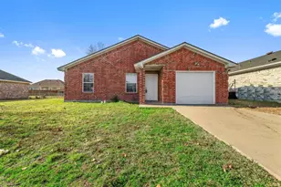 1716 Manor Garden, Greenville, TX 75401 - Photo 1
