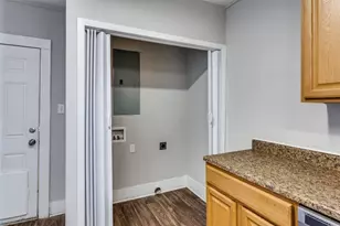 826 Mirike Dr, White Settlement, TX 76108 - Photo 12