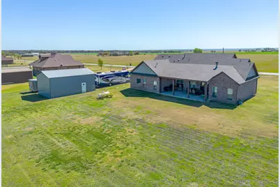 8071 County Road 105, Grandview, TX 76050 - Photo 36