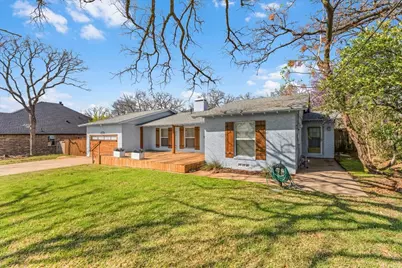 1313 W Sanford Street, Arlington, TX 76012 - Photo 2