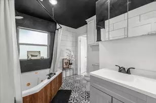 1313 W Sanford St, Arlington, TX 76012 - Photo 22