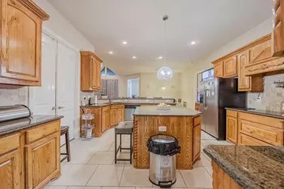 1011 Parview Circle, Grand Prairie, TX 75104 - Photo 12