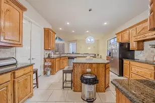 1011 Parview Circle, Grand Prairie, TX 75104 - Photo 12