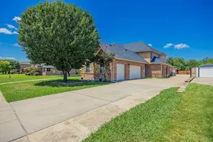 1011 Parview Circle, Grand Prairie, TX 75104 - Photo 34