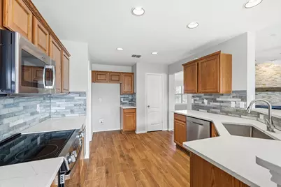 1980 Newport Drive, Lancaster, TX 75146 - Photo 10