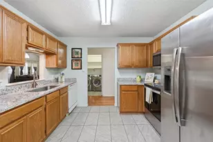 6118 Wall St, Arlington, TX 76018 - Photo 6