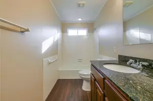 2113 Fleur De Lis Ct, Arlington, TX 76012 - Photo 18