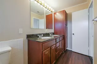 2113 Fleur De Lis Ct, Arlington, TX 76012 - Photo 20