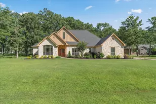 181 St Andrews Dr, Mabank, TX 75156 - Photo 1