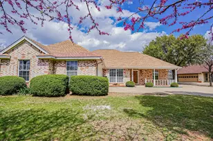 10519 Ravenswood Rd, Granbury, TX 76049 - Photo 2