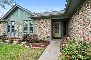 7017 Bennington Dr, Watauga, TX 76148 - Photo 2